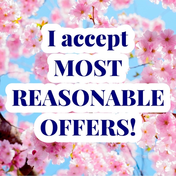 LIKE ❤️ FOR A POSH SHOW REMINDERS!!! - Picture 1 of 2